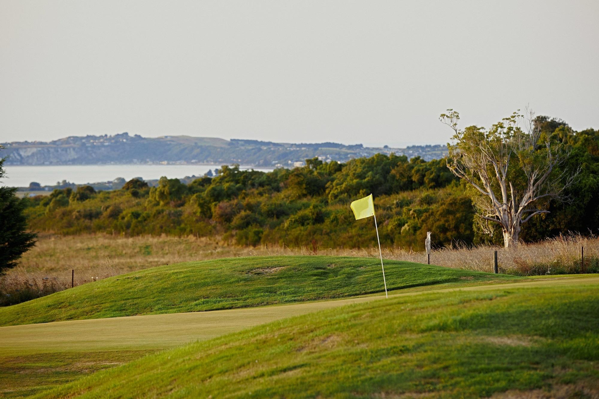 Koura Bay Golf Resort Kaikoura Exterior photo